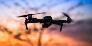 Західні союзники планують озброїти Україну новітніми дронами зі штучним інтелектом, – Bloomberg