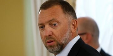 СБУ заподозрила Дерипаску по семи уголовным статьям