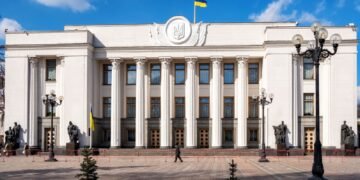 Рада ухвалила в цілому закон про лобізм