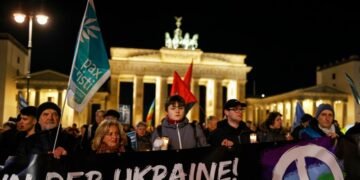Насколько реалистична политика Запада в отношении Украины?