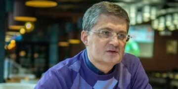 Ігор Кондратюк припустив, що допоможе втікачу Олегу Виннику повернути прихильність українців