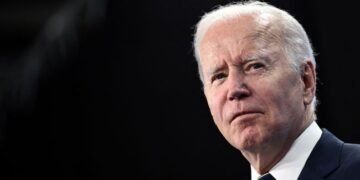 “Безглузде лайно”. Байден наказав своєму передвиборчому штабу зосередитись на провокаційних заявах Трампа – CNN