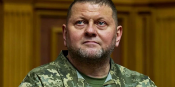 Зеленський звільнив Залужного і призначив нового головнокомандувача ЗСУ