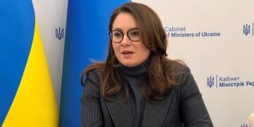 Киев приветствовал одобрение Евросоюзом пакета помощи Украине