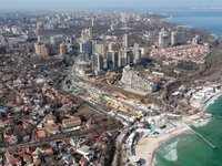 Украина намерена как можно скорее возобновить работу контейнерных терминалов в портах “Большой Одессы” – вице-премьер