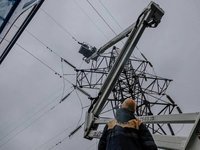 Энергетики вернули свет жителям Днепровского района после утренней ракетной атаки – ДТЭК