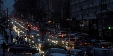 Россия нанесла удар по электростанциям на западе Украины