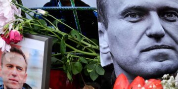 Похороны Навального в РФ: соратники пытаются вести ПРЯМУЮ ТРАНСЛЯЦИЮ. ОБНОВЛЕНО