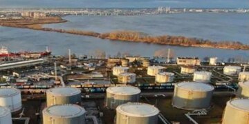 В России на территории Петербургского нефтетерминала обнаружили огромный беспилотник со взрывчаткой