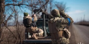 Росіяни продовжують атакувати позиці ЗСУ, – Генштаб