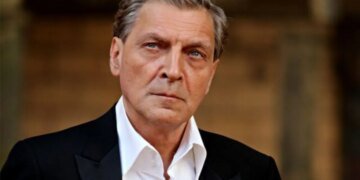 Близится «короткое замыкание» России, – Невзоров