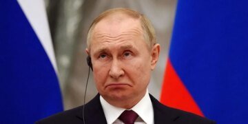 Путина “можно добивать”: эксперт рассказал о  смутных временах России