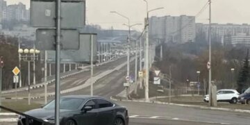 Белгород сегодня: по городу разбросаны ракеты, людей нигде нет. ВИДЕО