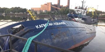 Россияне потопили свой корабль: “всплыли” подробности о цели и ракетах. ВИДЕО