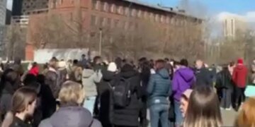 “Переполох в России”: в Москве и Петербурге прошла серия эвакуаций. ВИДЕО