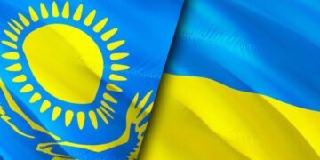 Казахстан советует своим гражданам срочно покинуть несколько областей Украины