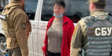 “Наводила російські авіабомби на Сумщину”: СБУ затримала агентку ФСБ