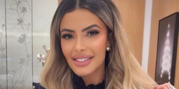 Визнана ідеальною жінкою модель Playboy вийшла заміж за себе