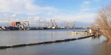 Деякі території півдня України можуть піти під воду: синоптикиня назвала причину