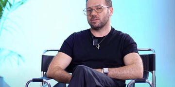 Андре Тан розповів, як Повалій нахабно вкрала його сукні