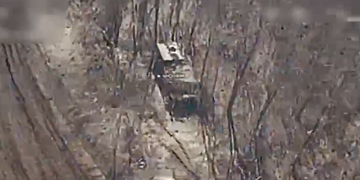 Здобич вполювала хижака: дрони знищили дорогий ЗРК окупантів “Стріла-10”. ВІДЕО