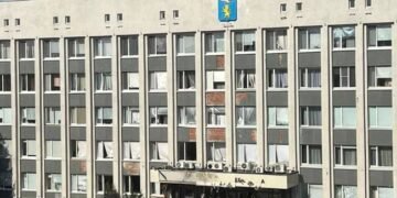 Дрон атакував центр Бєлгорода: під ударом будівля адміністрації