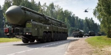 В ЗМІ розповіли, скільки ядерної зброї у Росії та хто нею керує