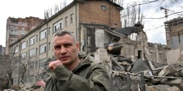 Кличко: в результате обстрела Киева пострадали 9 человек, в том числе девочка-подросток