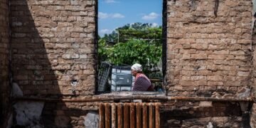 Чи страхують квартири від “прильотів” і як убезпечити житло під час війни