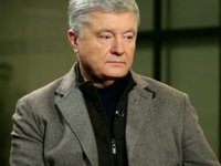 Порошенко призывает остановить повышение акцизов на топливо: это удар по каждому украинцу и по селу, которое заходит в посевную