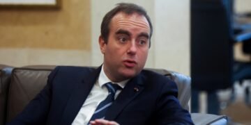 Франция поставит Украине новые зенитно-ракетные комплексы и старые бронемашины