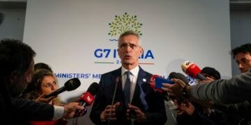 Столтенберг: союзники по НАТО обещают дополнительные системы ПВО для  Украины