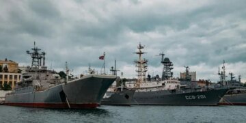 Порт Новороссийска под угрозой украинских атак: разведка Британии рассказала, что придумали в РФ