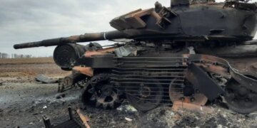 Украинские десантники под Авдеевкой разобрали на молекулы колонну дорогих танков РФ. ВИДЕО