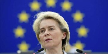 Урсула фон дер Ляйен обещвет прищучить “друзьей Путина” в Европе