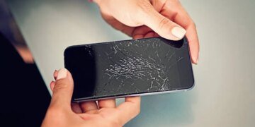 В России хотят обязать регистрировать мобильные телефоны