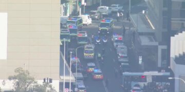 В Сиднее мужчина с ножом напал на посетителей торгового центра, есть жертвы