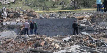 ЦАХАЛ атаковал оружейный завод “Хезболлы”. ВИДЕО