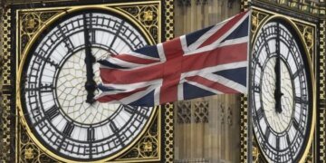 Британия никогда не конфискует активы РФ: СМИ назвали настоящие причины
