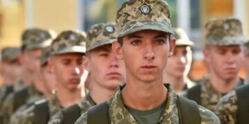 Почему в Украине мало мужчин от 18 до 30: ученый дал шоковый прогноз