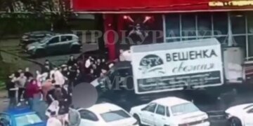 В 50-км от Москвы «Газель» въехала в толпу людей. ВИДЕО