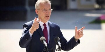 Генсек НАТО пообещал Украине системы ПВО и надеется на членство Киева в альянсе