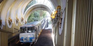 Убийство подростка в киевском фуникулере: появилось ВИДЕО преступления