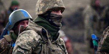 “Кожен боєць — це в нас унікальність: “азовець” розповів, що зараз з дефіцитом людей на фронті