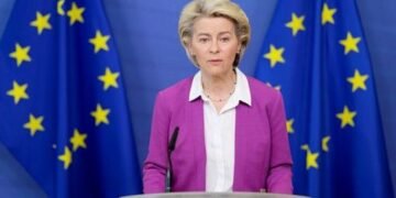 Урсула фон дер Ляйєн пообіцяла насипати перцю “друзям Путіна” в Європі