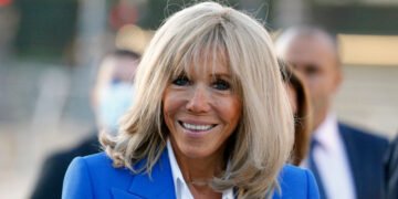 Про дружину президента Франції вирішили зняти серіал