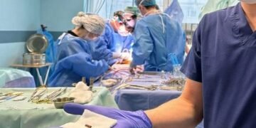 За міліметр від смерті: лікарі врятували захисника України, в серці якого застряг уламок