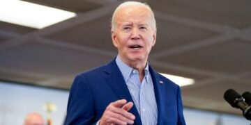 Байден призвал к скорейшему принятию Конгрессом законопроектов о помощи Украине и Израилю