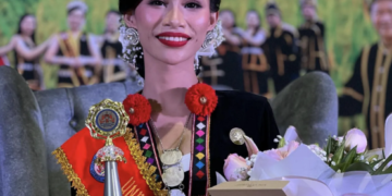 Королеву краси Малайзії позбавили титулу через “дикі танці” з напівоголеними чоловіками в Таїланд