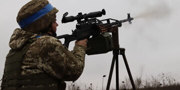 Україні доведеться тимчасово відходити на деяких ділянках фронту, – майор запасу